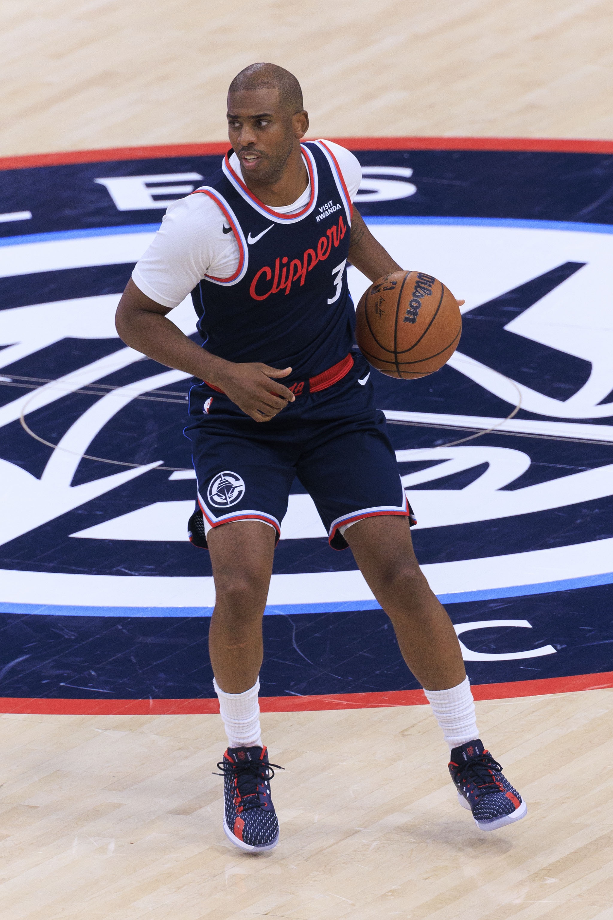 奇异果app-Haynes：40岁老将保罗在三方交易被送去猛龙 预计将会被裁掉