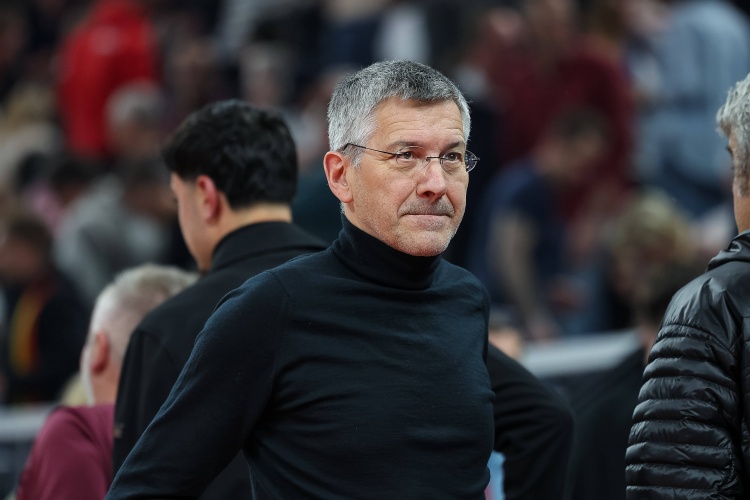 奇异果官网-平药厂！海纳不满判罚：裁判赛后认错了，但这对我们拜仁没意义